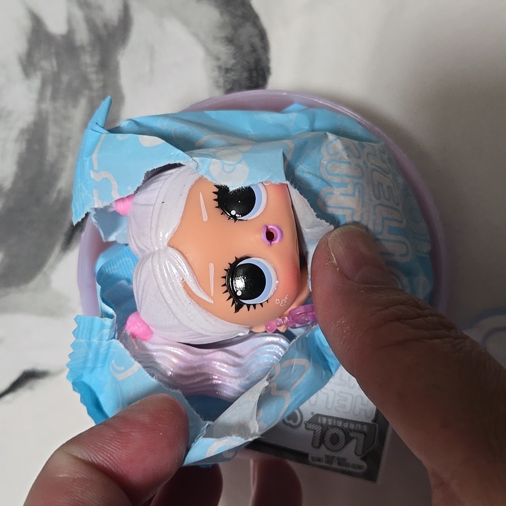 LOL hello kitty - Picture 3 of 3